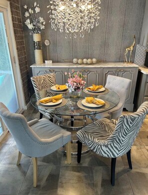 Dining - 2 bedroom 2 bath condo modern old town Scottsdale private patio community pool (Scottsdale)