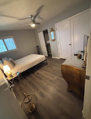 Room - 2 bedroom 2 bath condo modern old town Scottsdale private patio community pool (Scottsdale)