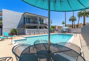 Pool - 2 bedroom 2 bath condo modern old town Scottsdale private patio community pool (Scottsdale)