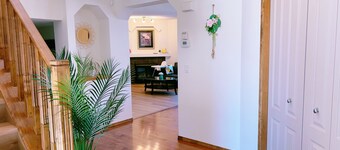 Modern 3BR Panorama Home | Garage | Near YYC