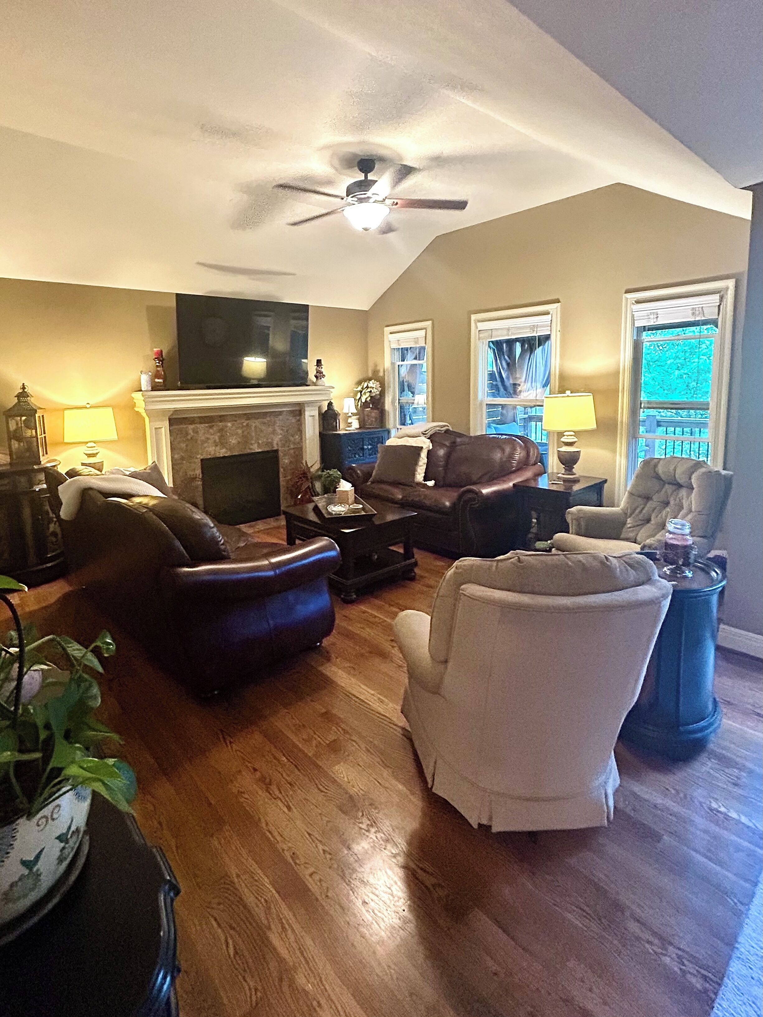 Luxury Golf Course Chalet Near World Cup Matches Airport And Legends, Sleeps 6+ - Leavenworth, KS