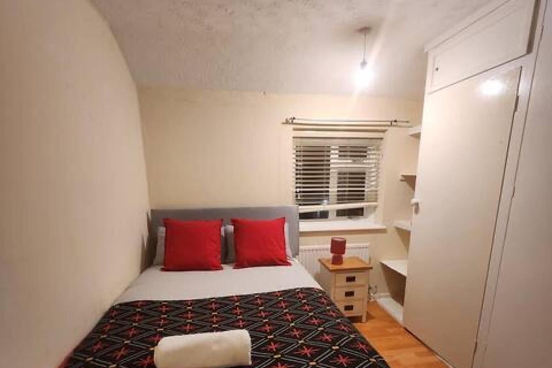1 bedroom, free WiFi, bed sheets