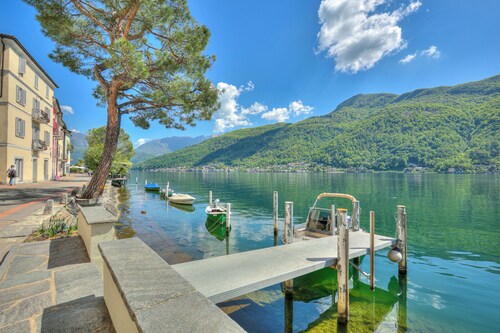 Historic Palazzo Gritti - Lugano Lakefront stay - Lavanda, Morcote, Switzerland