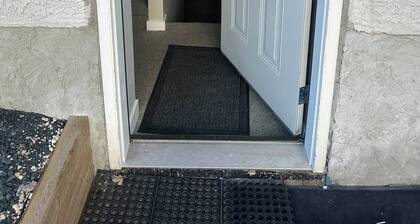 Room-cozy 3BR Suite at Winnipeg South