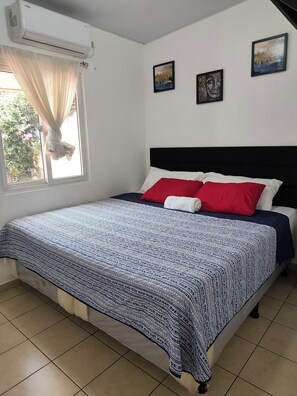 Iron/ironing board, WiFi, bed sheets - Vrbo Property (San Miguel)