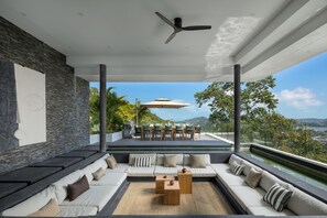 Villa de lujo, 6 habitaciones, alberca privada, vista al mar | Restaurante al aire libre