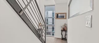 SPACIOUS 2BR 2BATH Bi-Level Near STADIUMS, Fishtown NoLibs & Center city.