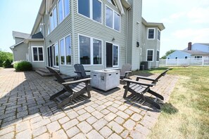 Terrace/patio - Peaceful house with 5 bedrooms & pool (North Haven)
