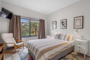 Room - Ryans Rising Sandy Point (Sandy Point)