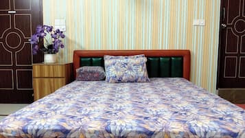 Deluxe Double Room, City View | Exterior