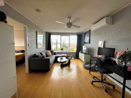 Bright 1-Bed Apartment · Footscray's Best Kept Secret