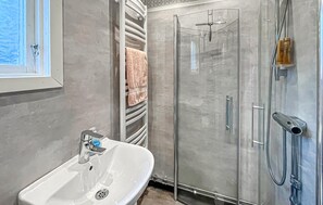 Shower - 2 bedroom cozy home in Tingsryd (Tingsryd)