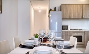 Apartment - Spacious 4 Bedroom 4 Bathrooms Apartment (Pieta)