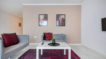 Apartment, Smoking
