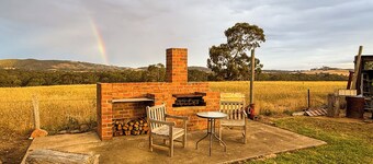 Rural Farm Stay on the Grampians Fringe