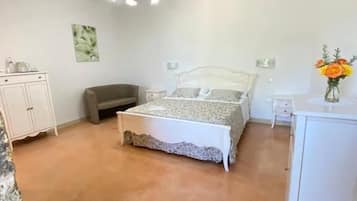 Deluxe Double Room, Courtyard View | Down comforters, memory foam beds, minibar, in-room safe