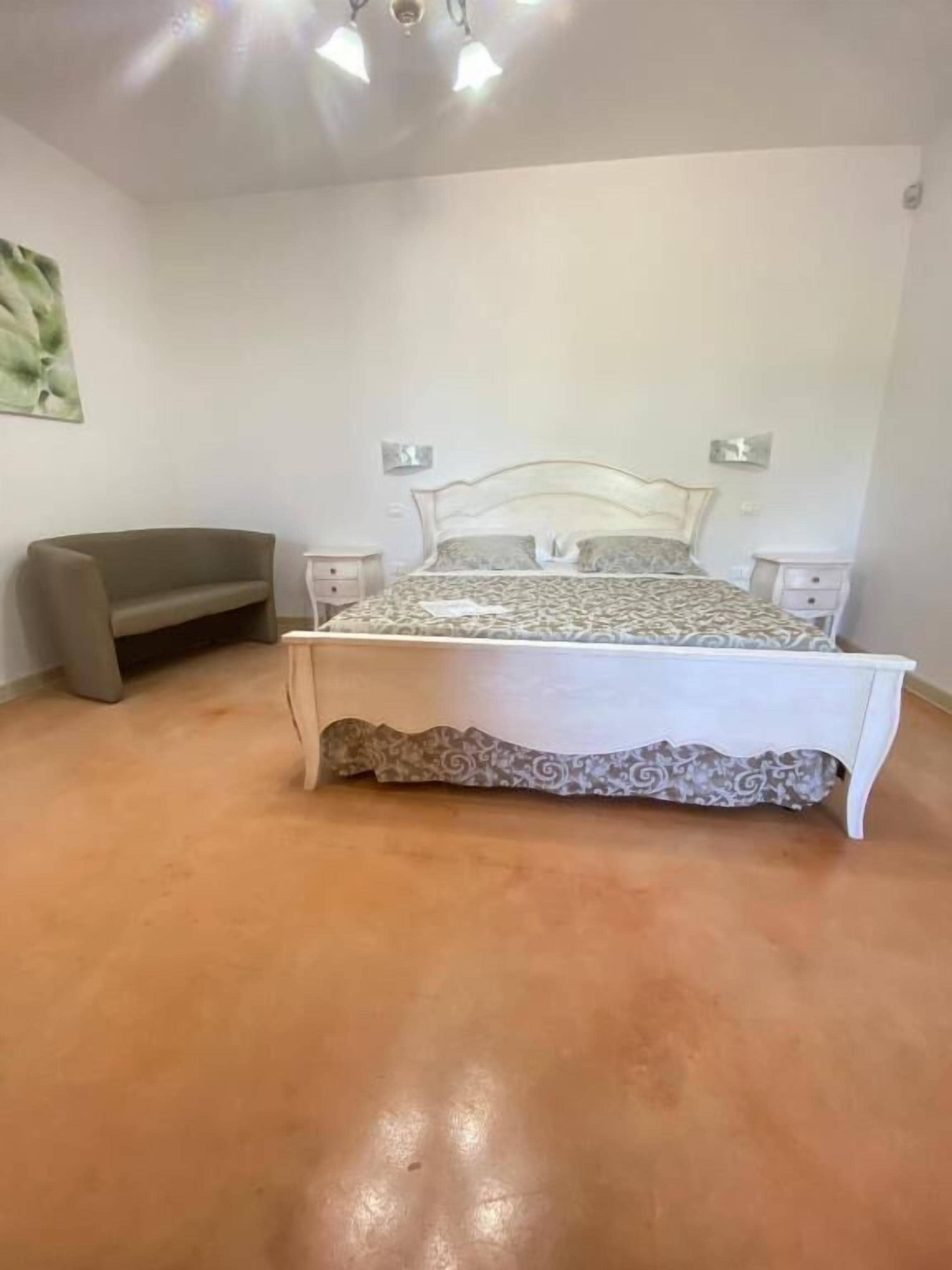 Chambre Double Deluxe, vue cour intérieure