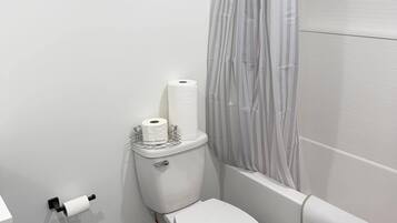 Quarto, 1 quarto, para fumantes | Banheiro
