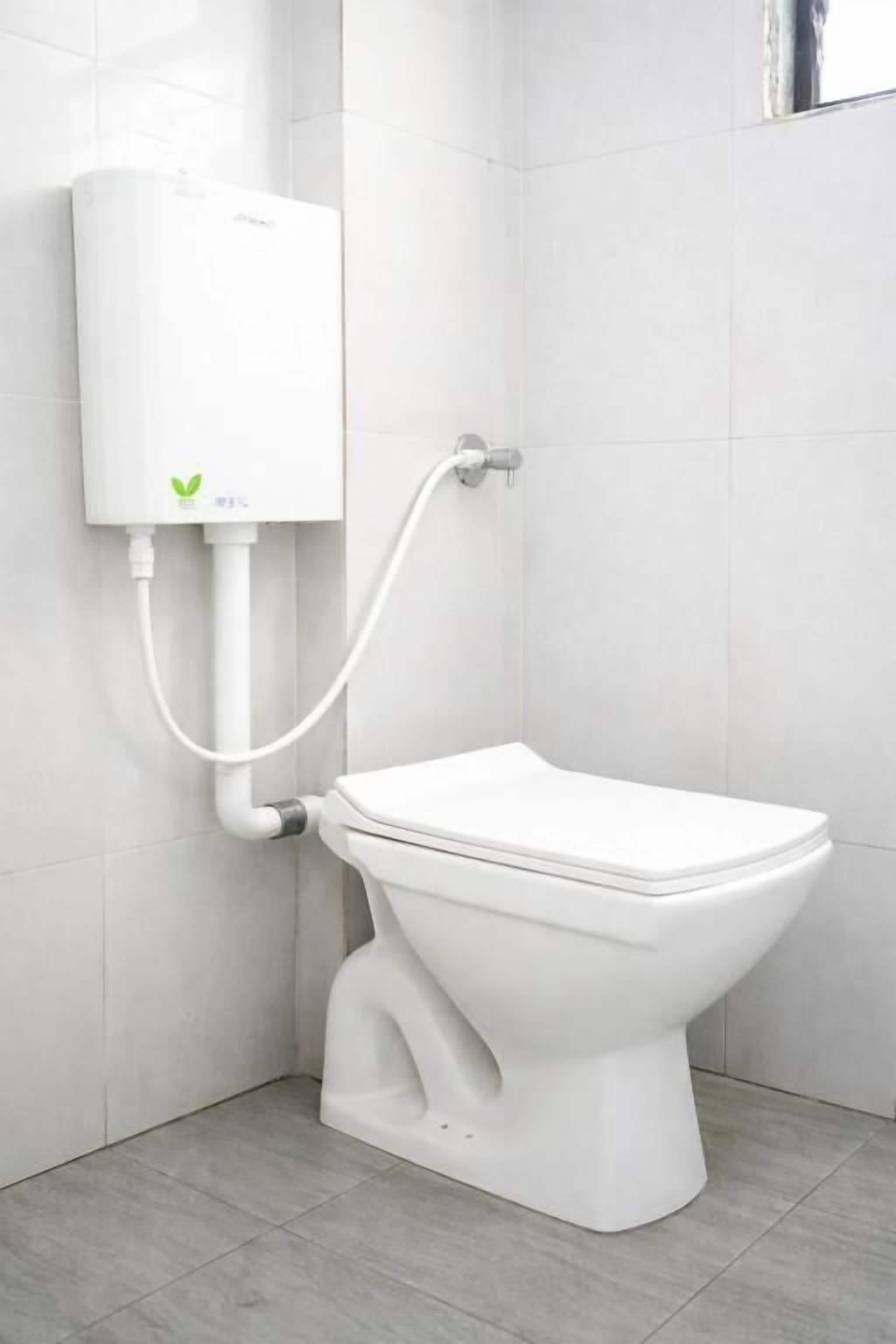 Buồng tắm vòi sen, đồ dùng nhà tắm miễn phí, khăn tắm, xà phòng 