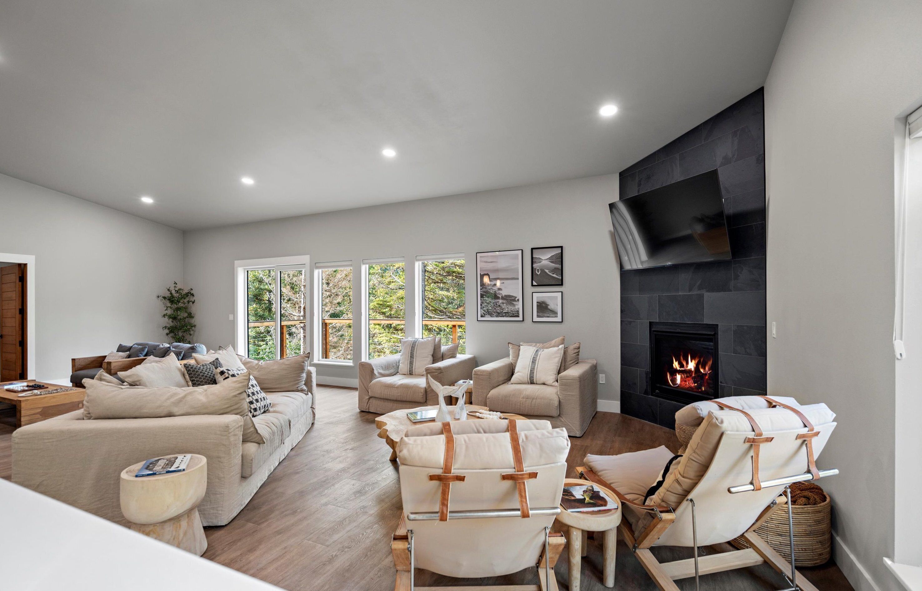 Alaska Adventure Retreat Luxury 4 Bed 5 Bath In Girdwood, Base Of Alyeska Resort - Anchorage