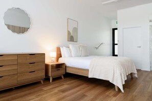 WiFi - Minimalist Studio Near Burnie | Clean & Cozy (Hillcrest)