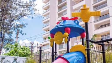 Deluxe Apartment | Children's area