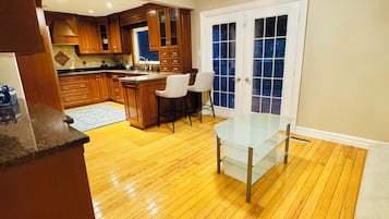 Casa, vários quartos, acessível, para fumantes | Parte interna