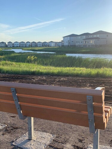 Room-haven in the Prairies Full 2BR
