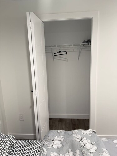 Room-haven in the Prairies Full 2BR