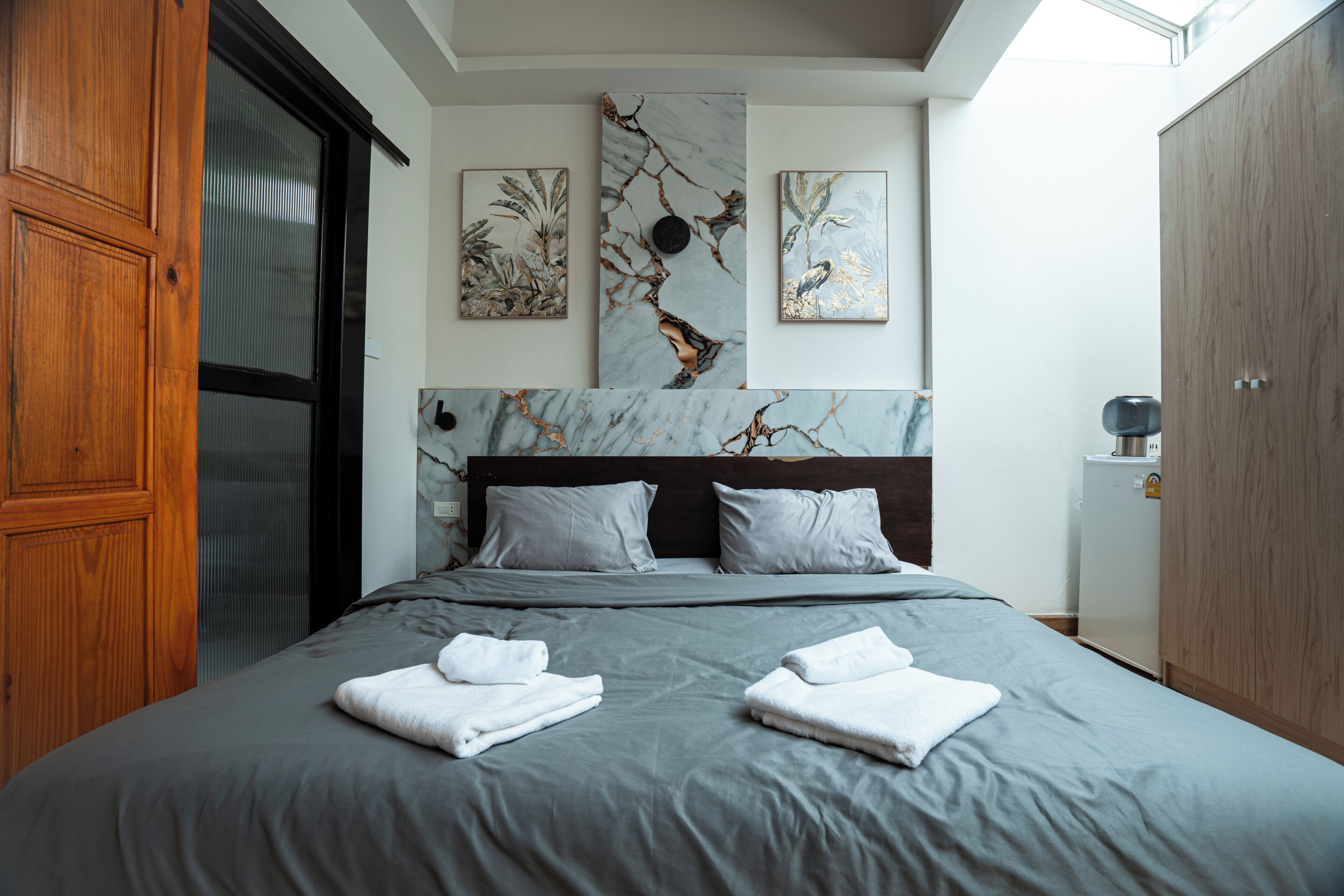 Wifi gratis y ropa de cama 