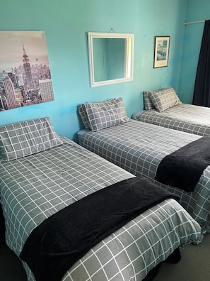 1 bedroom, free WiFi, bed sheets