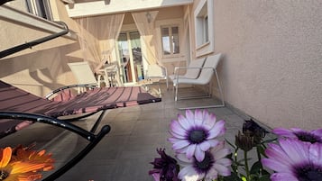 Terassi/patio