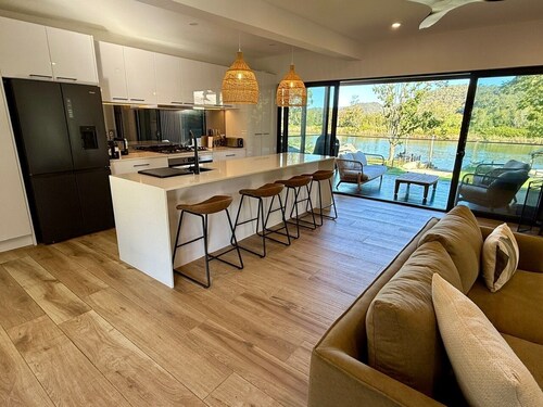 Luxury Riverfront Retreat with Private Boat Ramp - Sleeps 10