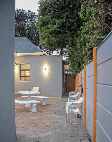 neo & Ruks Guest House
