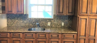 Charming 2-bedroom house in beautiful San Mateo perfect for relaxing