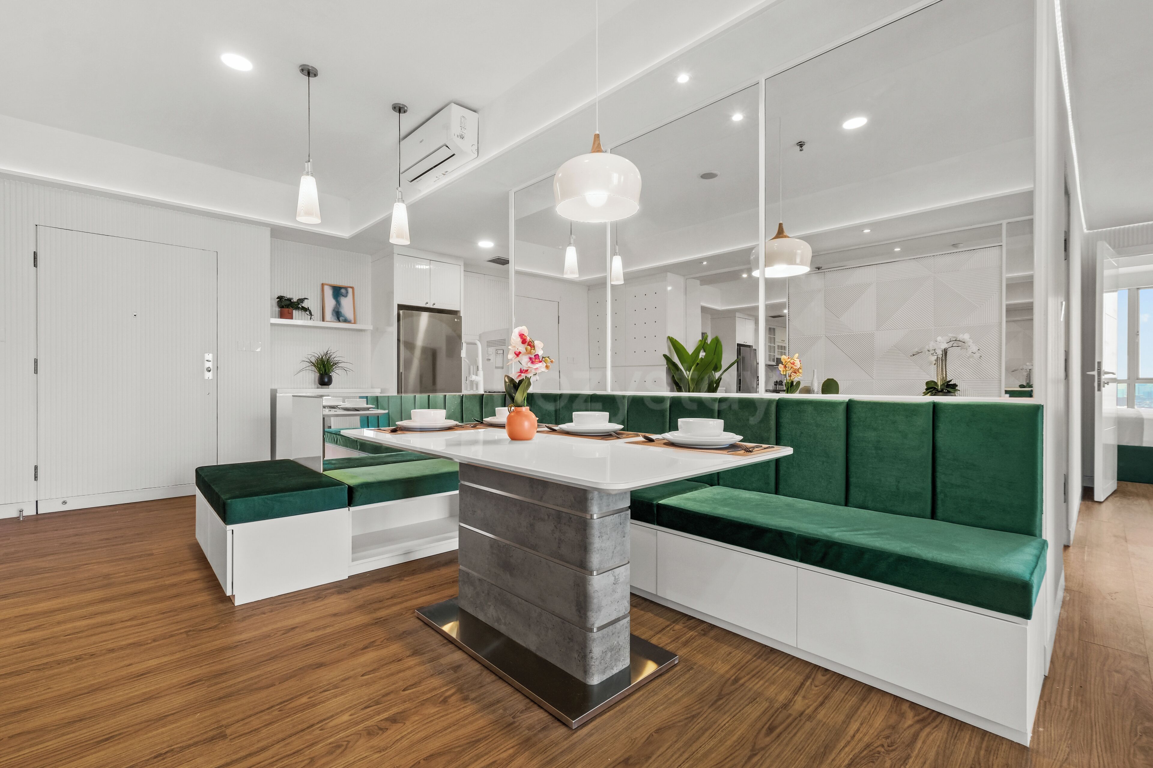 Apartment, 3 Bedrooms, City View | Dining room