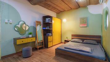 6 bedrooms, iron/ironing board, free WiFi, bed sheets