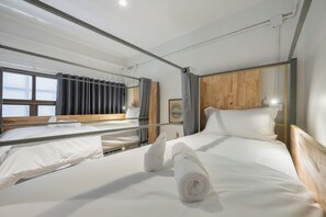Superior Quadruple Room | Blackout curtains, free WiFi, bed sheets - Austin Boutique Stay Pratunam (Bangkok)