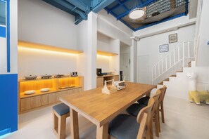Free daily local cuisine breakfast  - Austin Boutique Stay Pratunam (Bangkok)