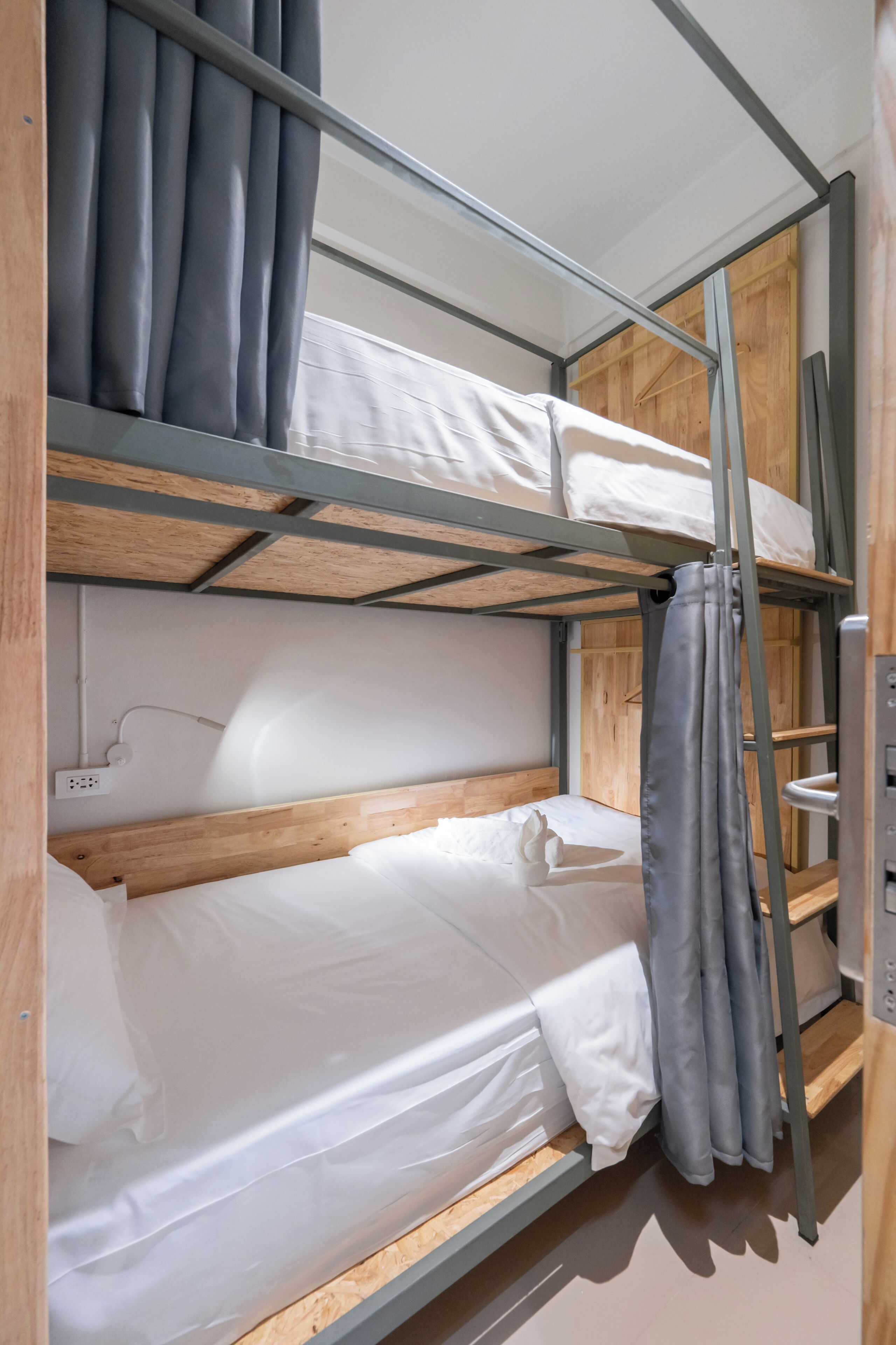  Single Bunk Bed with Shared Bathroom | Blackout curtains, free WiFi, bed sheets