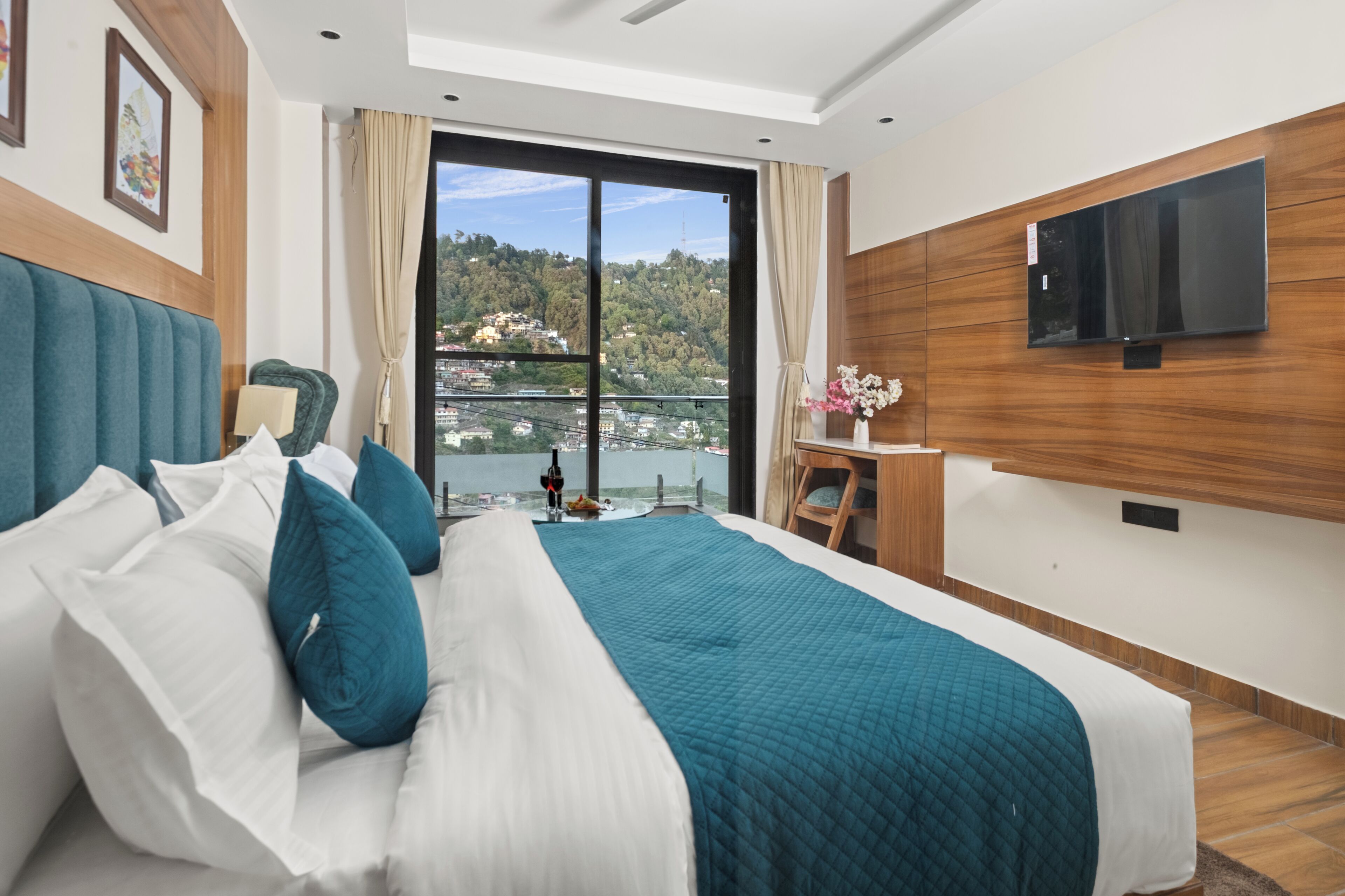 Superior Room, Mountain View