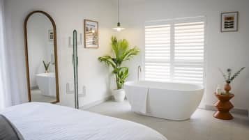 Deluxe Villa, 1 King Bed, Resort View | Laptop workspace, blackout curtains, iron/ironing board, free WiFi