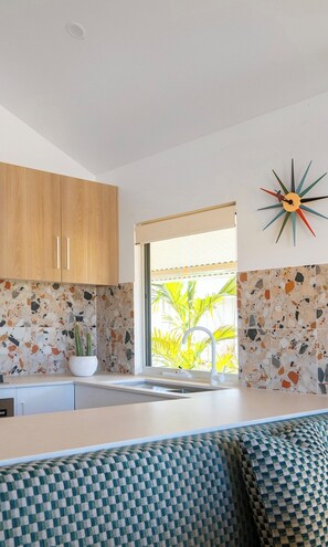 Deluxe Villa, 3 Bedrooms, Resort View | Private kitchen | Full-size fridge, microwave, oven, stovetop