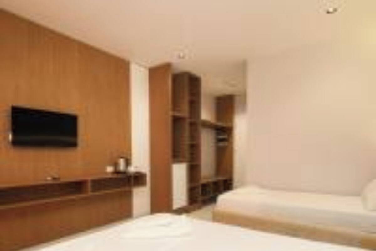 Comfort Room | Free WiFi