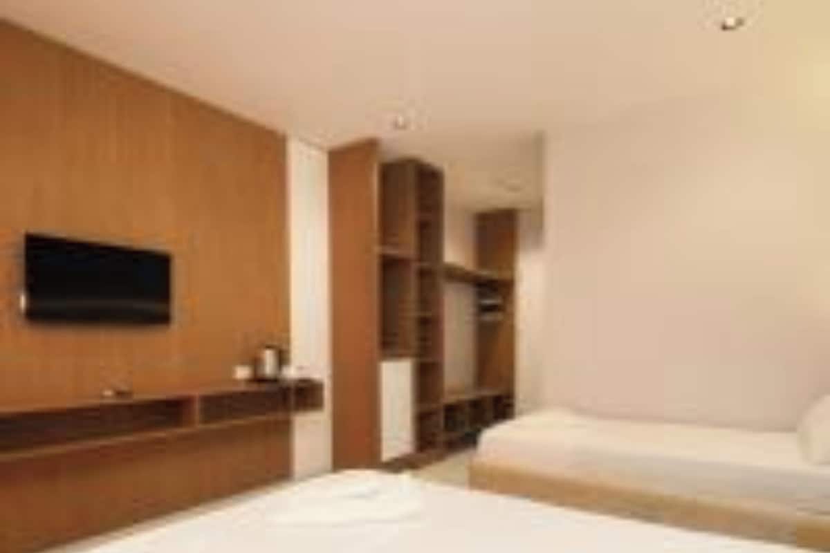 Comfort Room | Free WiFi