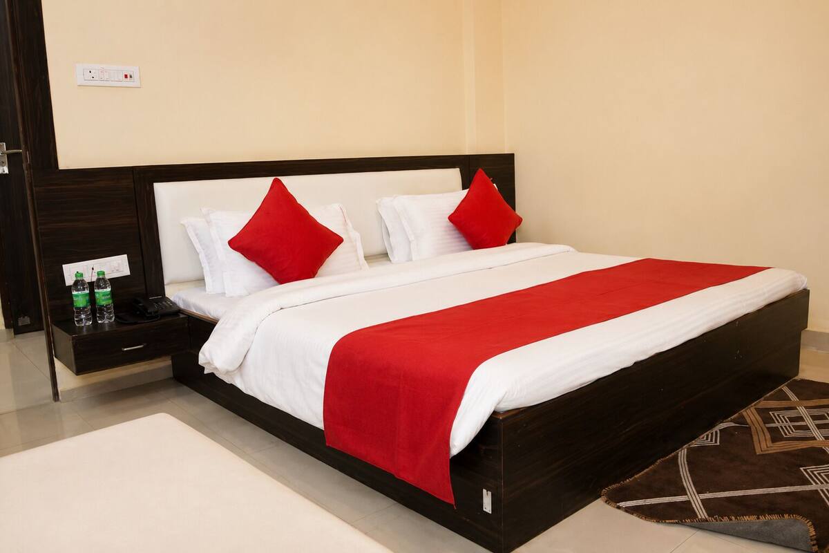 Deluxe Double Room | Premium bedding, pillowtop beds, free WiFi, bed sheets