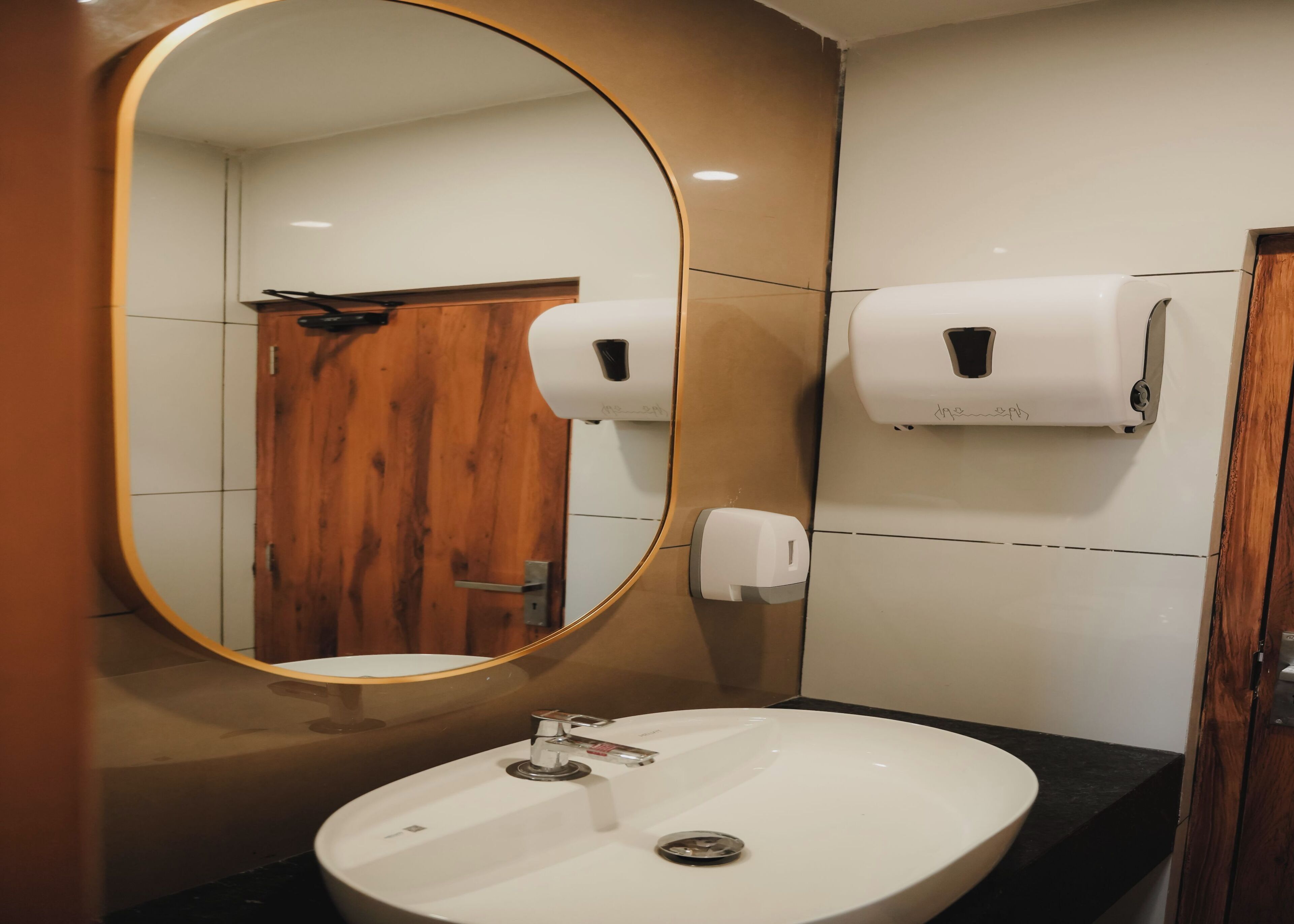 Ducha, artículos de tocador gratuitos, toallas, jabón