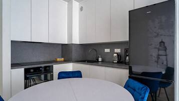 Departamento, balcón | Cocineta privada