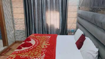 Comfort Double Room, City View | Free WiFi