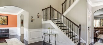 Spacious Group Hub! Walk to Tribble Mill Park